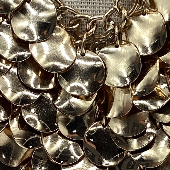 2171. Multi Gold Disc Cascading V-Formation Collar Necklace EUC - Picture 2 of 3